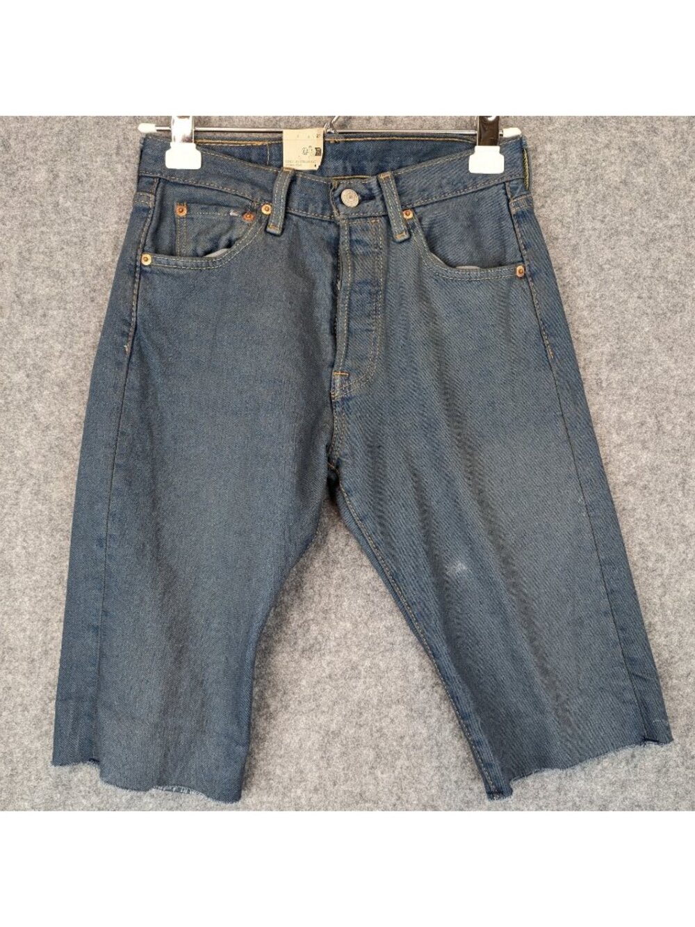 Levi's 501 Mens Size 27 Jean Shorts Medium Wash Blue Denim Button Fly - NWT